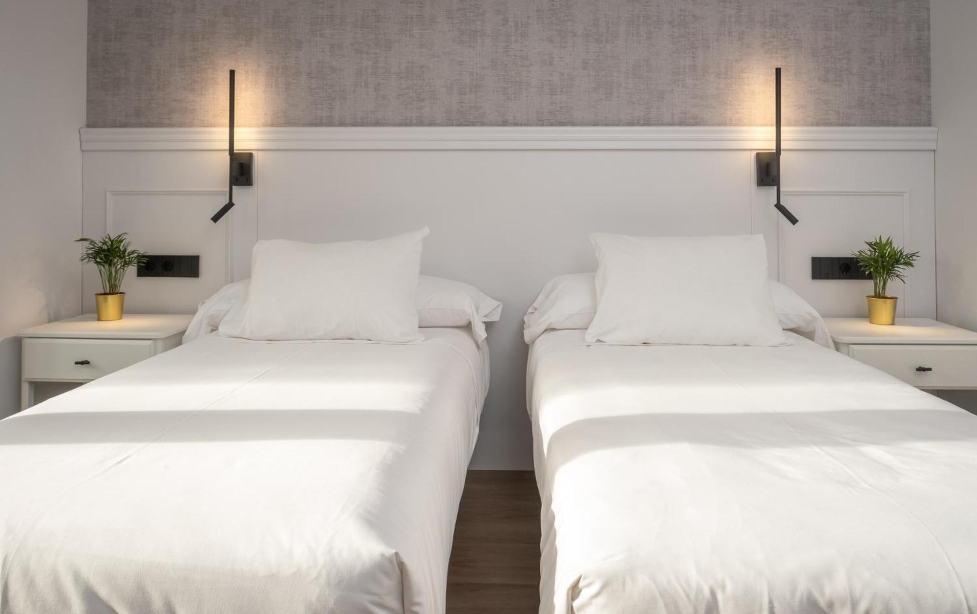 Principe De Vergara Rooms Lujo En El Centro De Λογκρόνο Εξωτερικό φωτογραφία