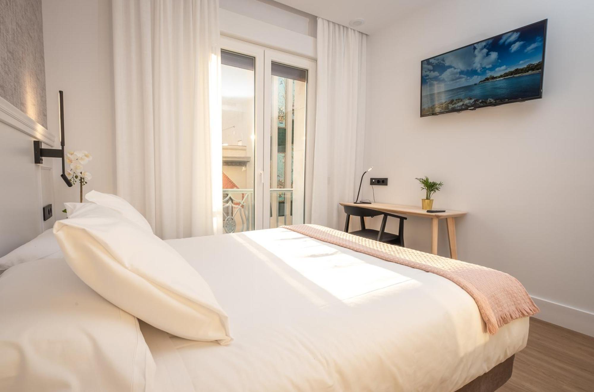 Principe De Vergara Rooms Lujo En El Centro De Λογκρόνο Εξωτερικό φωτογραφία