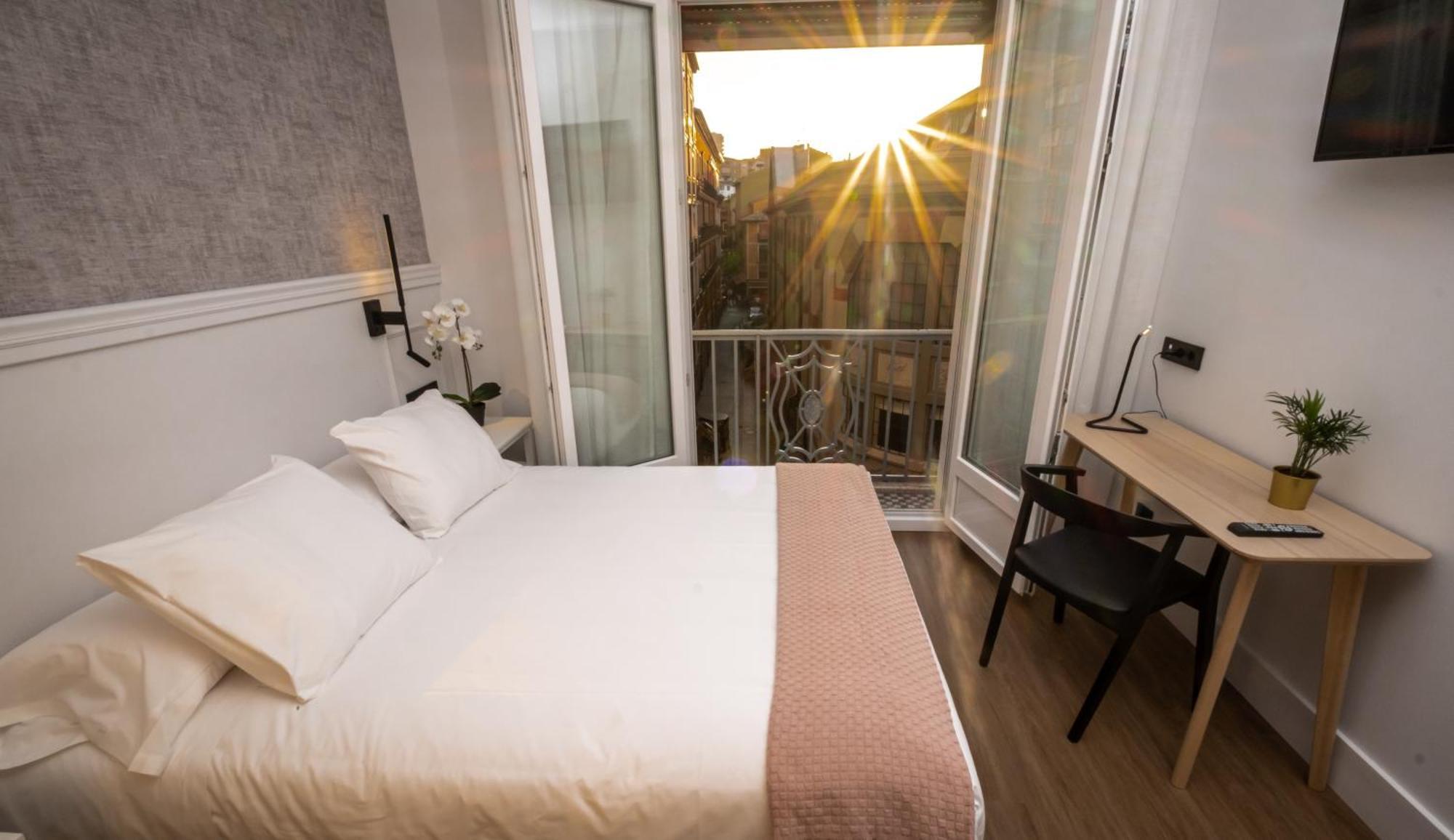 Principe De Vergara Rooms Lujo En El Centro De Λογκρόνο Εξωτερικό φωτογραφία